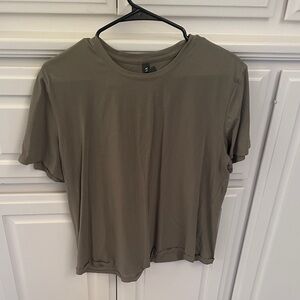 Vuori Olive Short Sleeve Tee